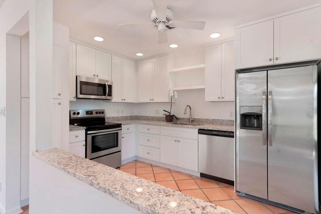 For Rent: $2,850 (2 beds, 2 baths, 1232 Square Feet)