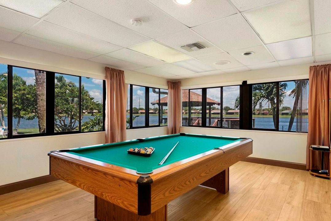 For Rent: $2,850 (2 beds, 2 baths, 1232 Square Feet)