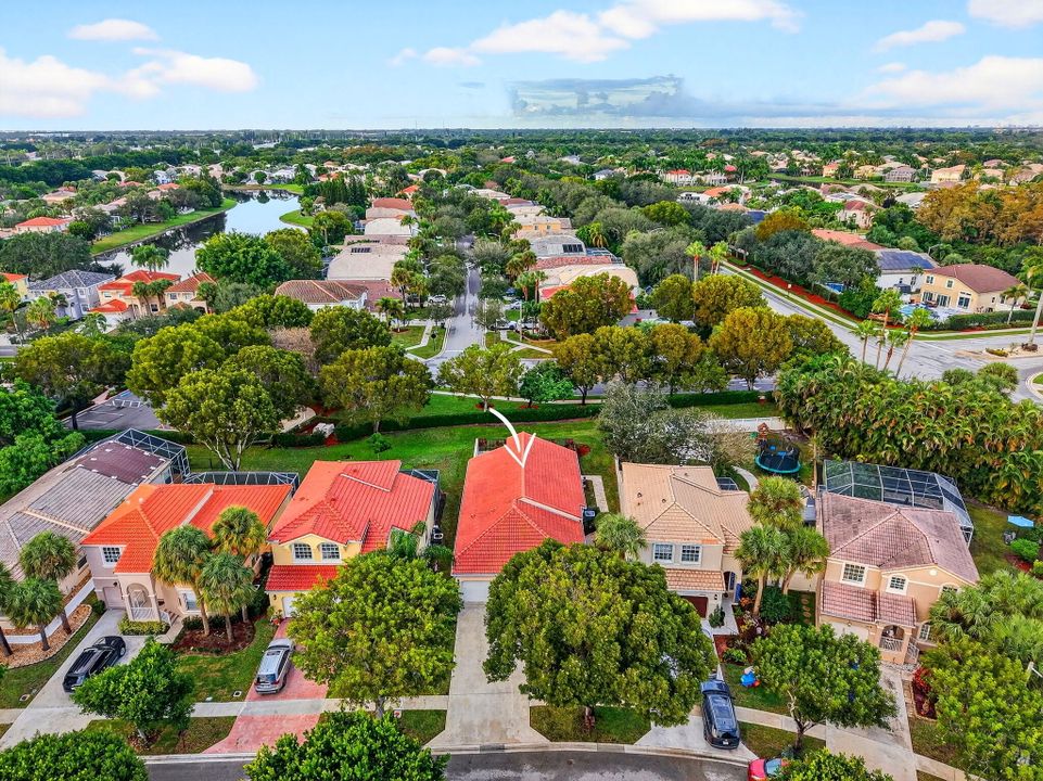 For Sale: $565,000 (3 beds, 2 baths, 1861 Square Feet)