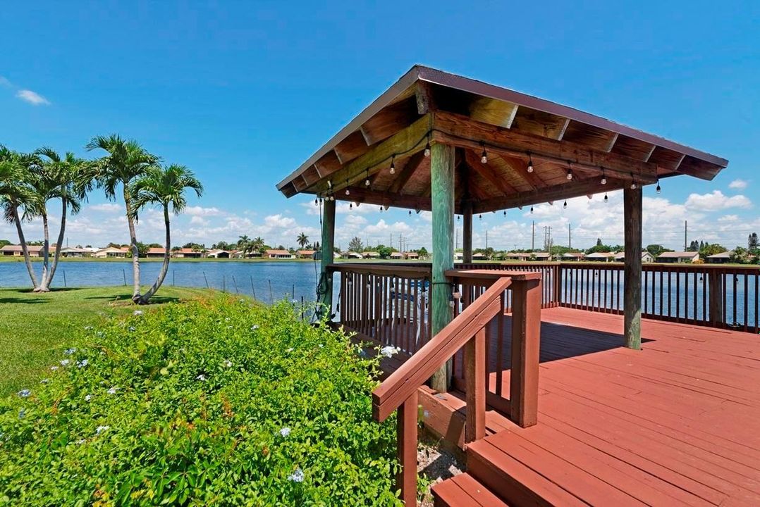 For Rent: $2,850 (2 beds, 2 baths, 1232 Square Feet)