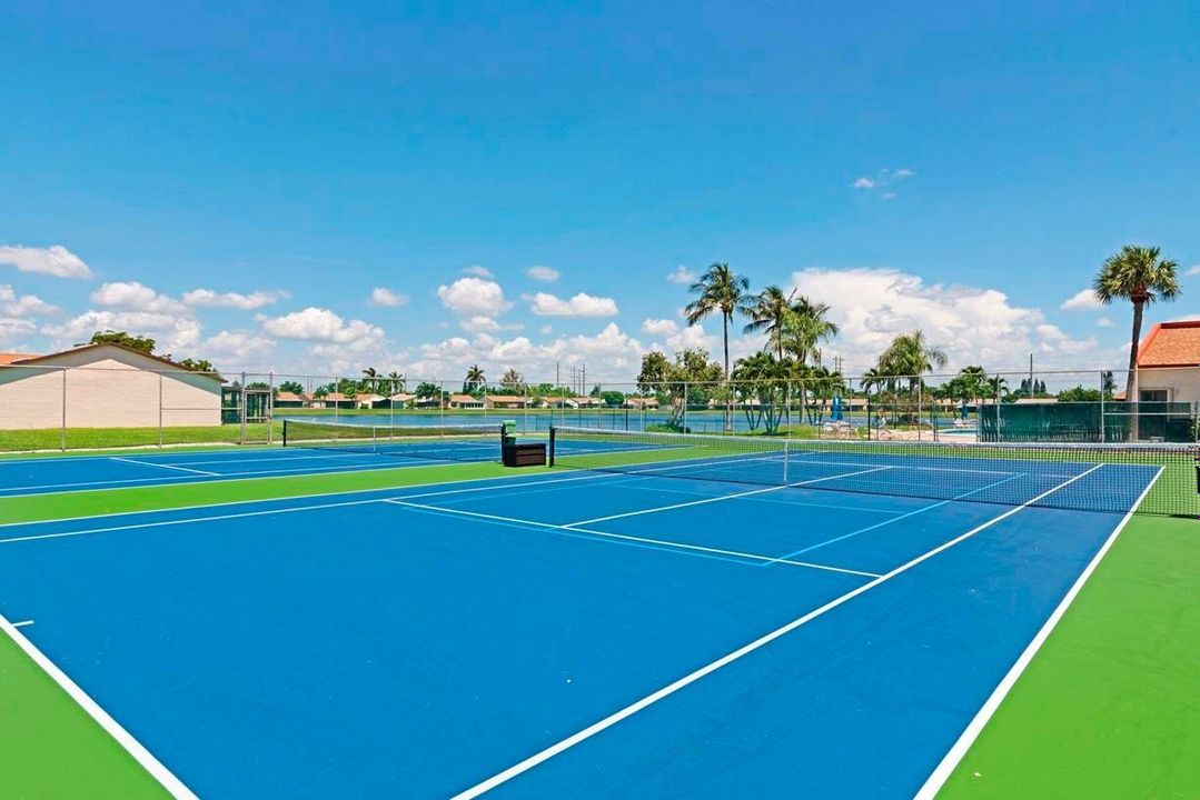 For Rent: $2,850 (2 beds, 2 baths, 1232 Square Feet)