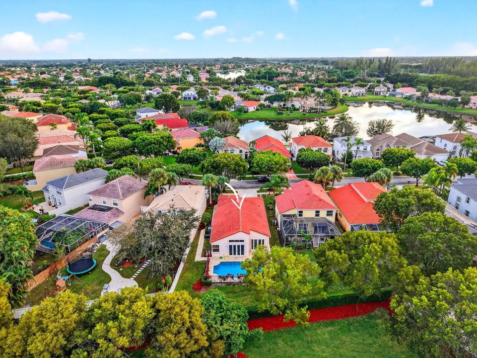 For Sale: $565,000 (3 beds, 2 baths, 1861 Square Feet)