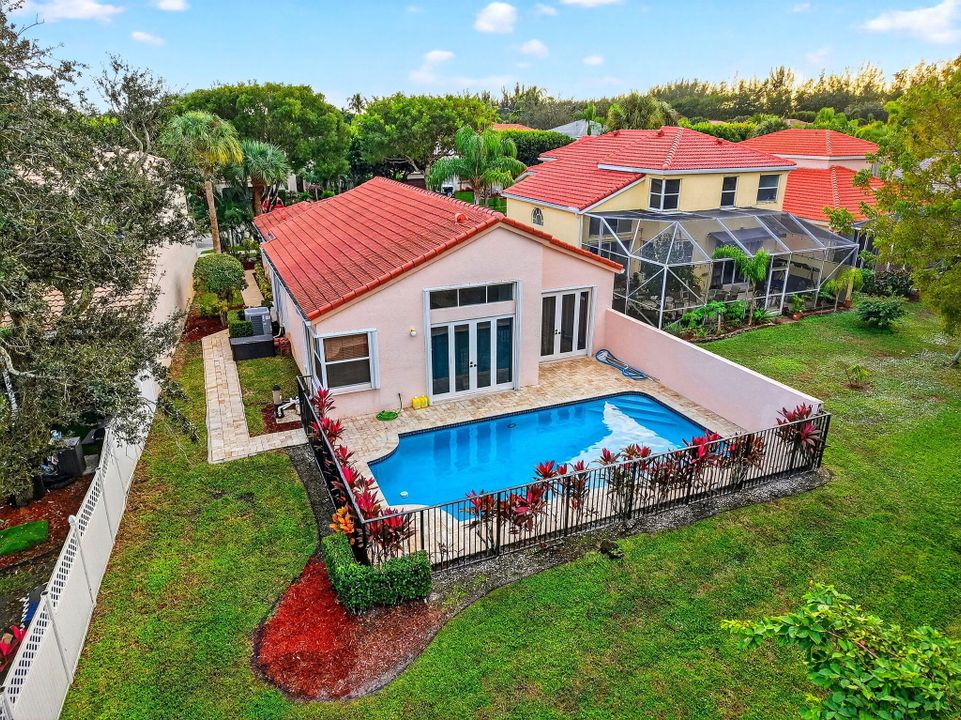 For Sale: $565,000 (3 beds, 2 baths, 1861 Square Feet)