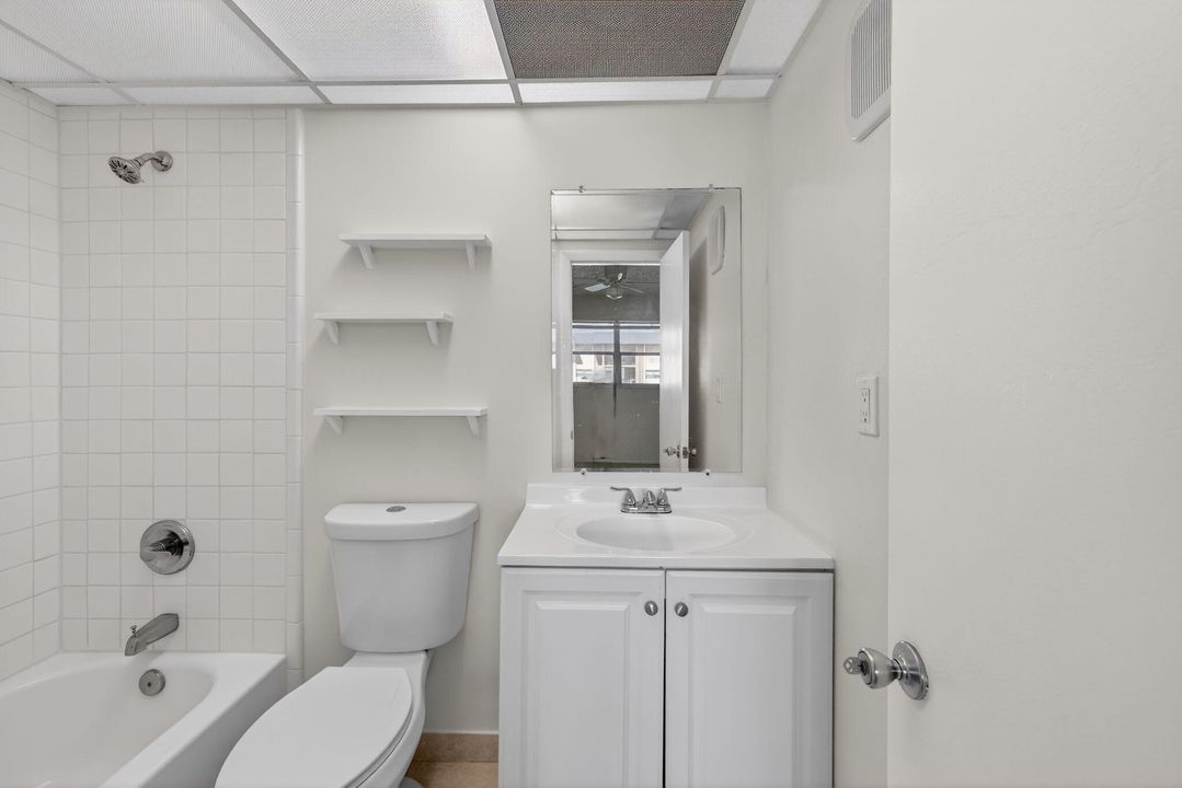 For Sale: $139,000 (1 beds, 1 baths, 750 Square Feet)