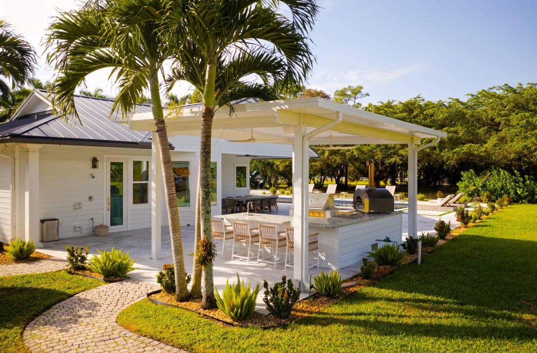 For Sale: $3,994,980 (6 beds, 6 baths, 5560 Square Feet)