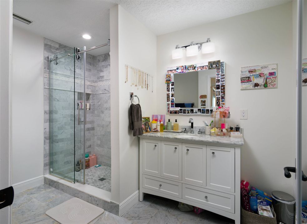 For Sale: $3,994,980 (6 beds, 6 baths, 5560 Square Feet)