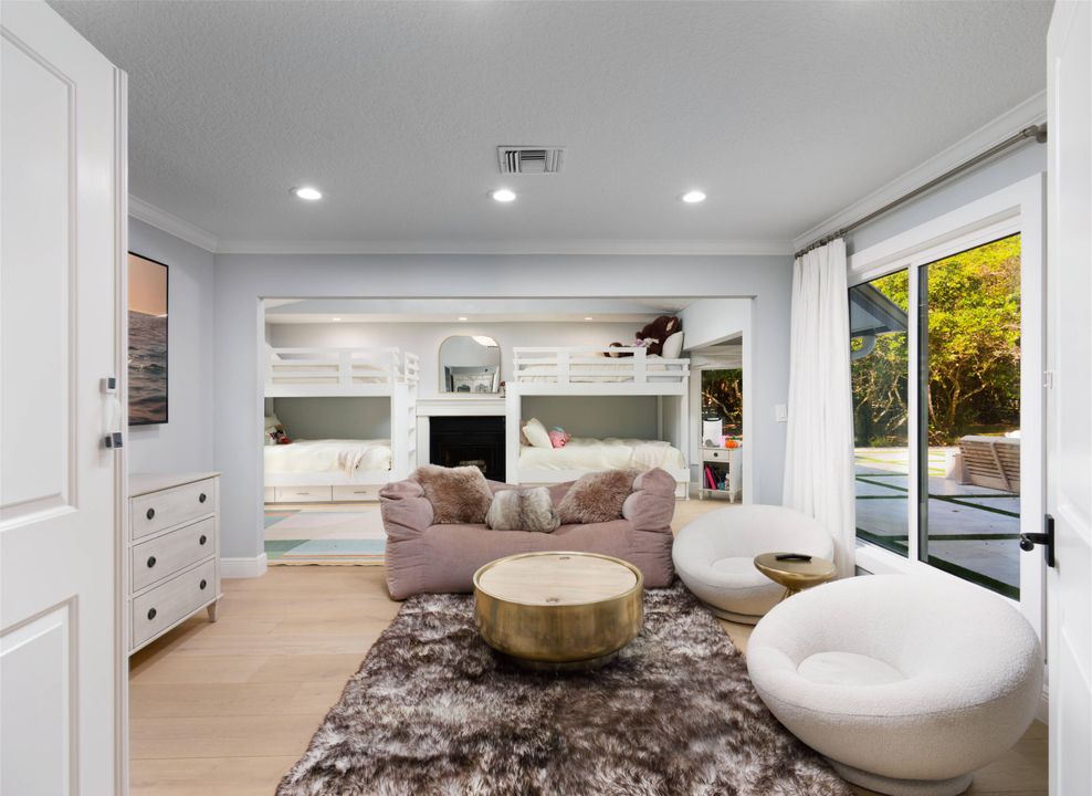 For Sale: $3,994,980 (6 beds, 6 baths, 5560 Square Feet)