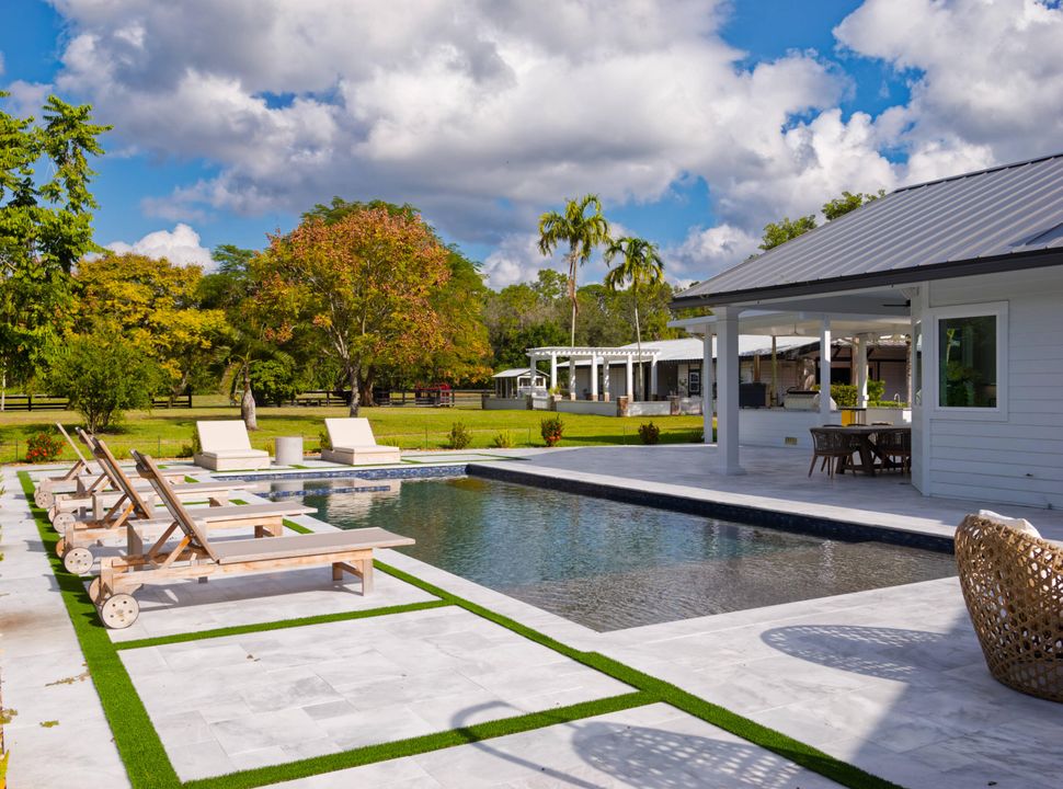 For Sale: $3,994,980 (6 beds, 6 baths, 5560 Square Feet)