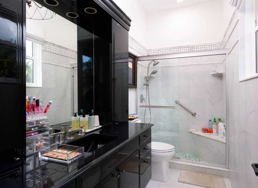 For Sale: $3,994,980 (6 beds, 6 baths, 5560 Square Feet)