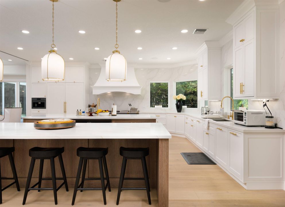 For Sale: $3,994,980 (6 beds, 6 baths, 5560 Square Feet)