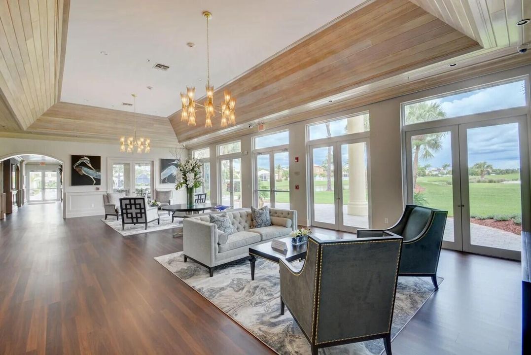 For Sale: $670,000 (4 beds, 2 baths, 2693 Square Feet)