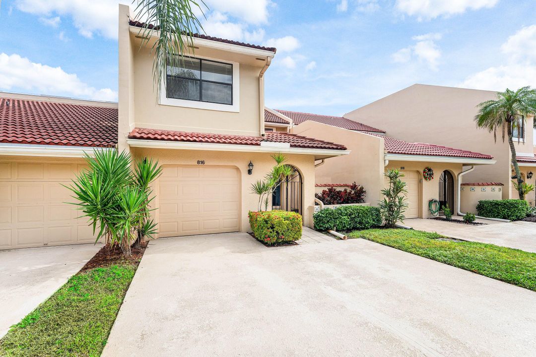 For Rent: $6,500 (3 beds, 2 baths, 1838 Square Feet)