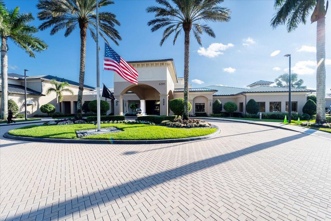 For Sale: $535,000 (3 beds, 2 baths, 1782 Square Feet)