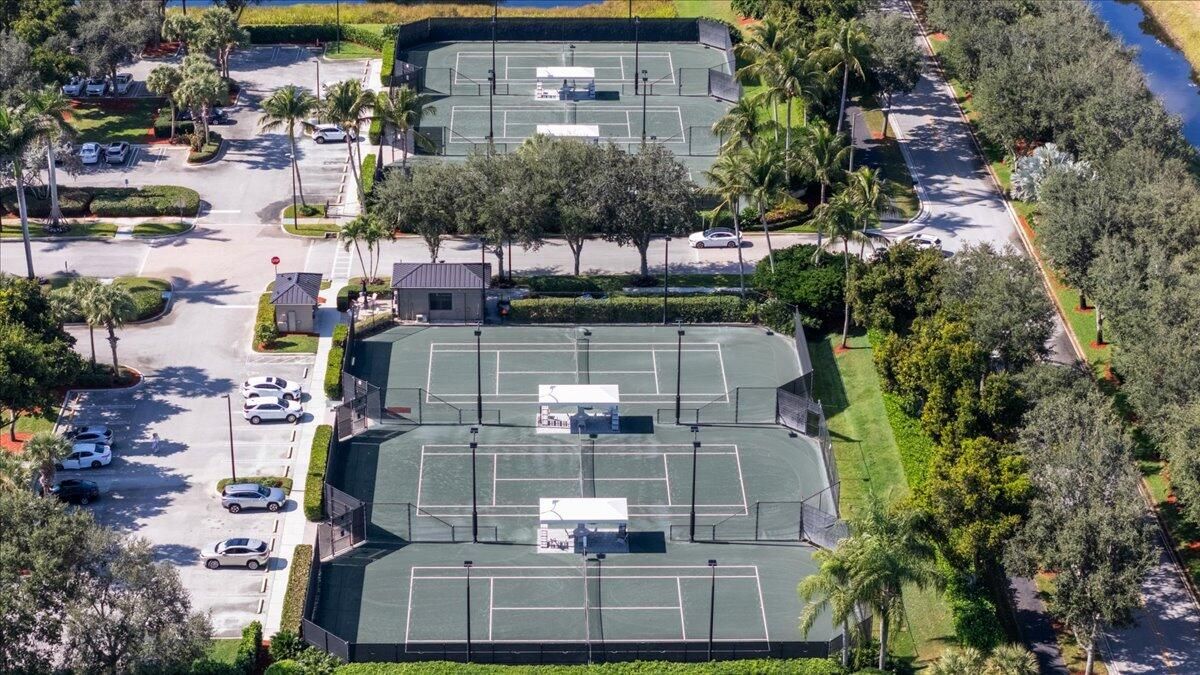 For Sale: $535,000 (3 beds, 2 baths, 1782 Square Feet)