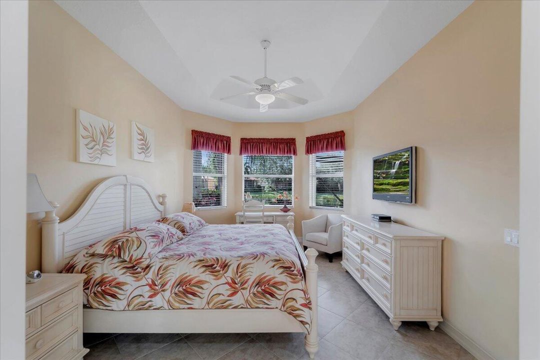 For Sale: $535,000 (3 beds, 2 baths, 1782 Square Feet)