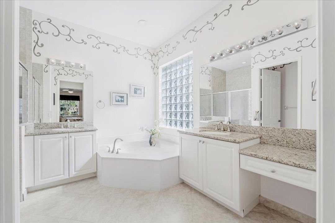 For Sale: $535,000 (3 beds, 2 baths, 1782 Square Feet)