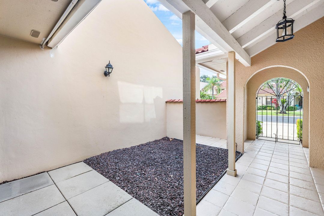 For Rent: $6,500 (3 beds, 2 baths, 1838 Square Feet)