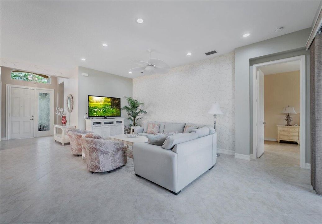 For Sale: $535,000 (3 beds, 2 baths, 1782 Square Feet)