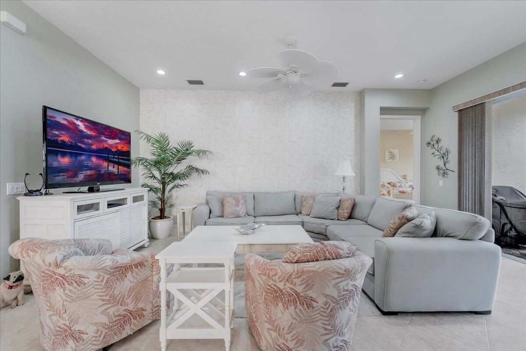 For Sale: $535,000 (3 beds, 2 baths, 1782 Square Feet)