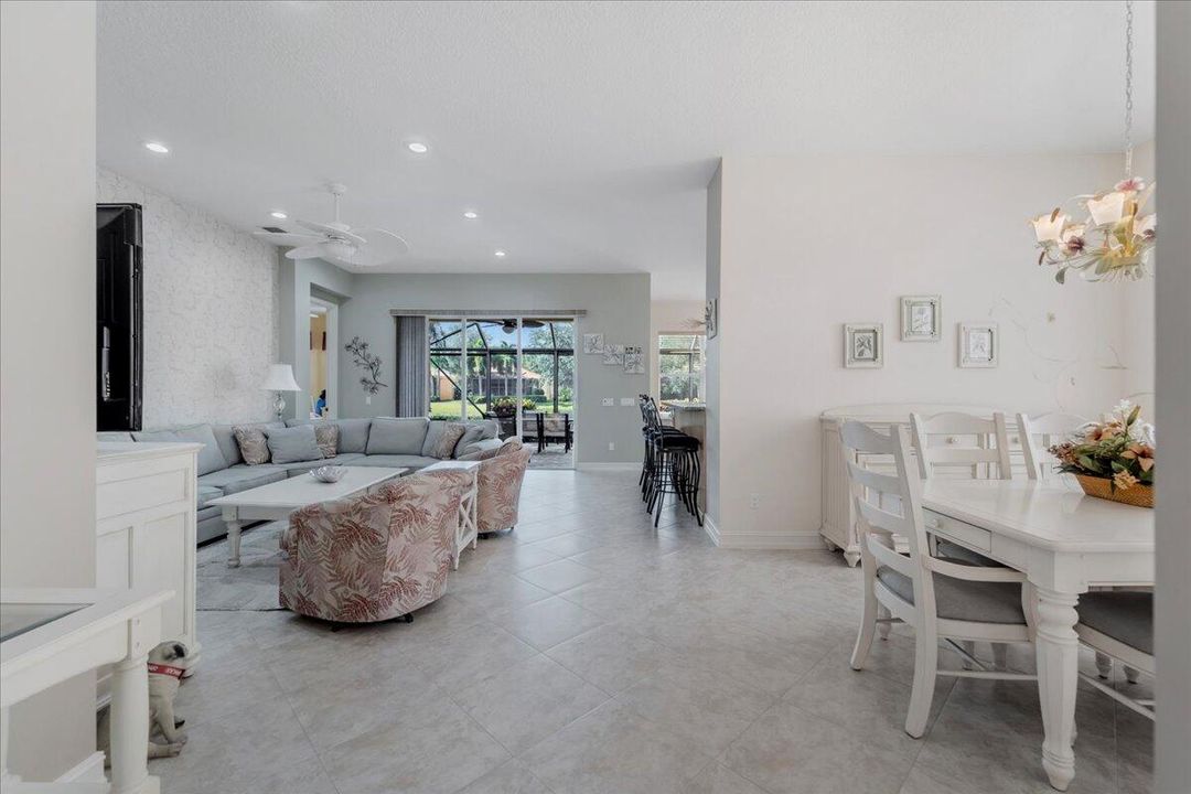 For Sale: $535,000 (3 beds, 2 baths, 1782 Square Feet)