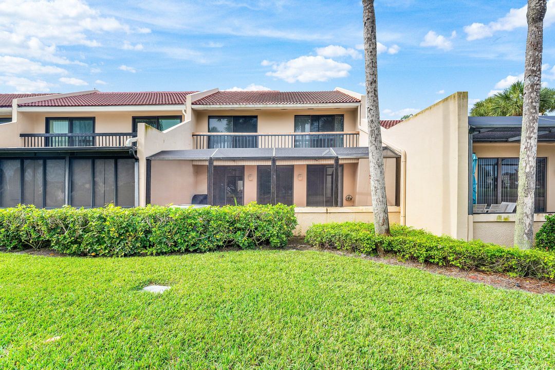 For Rent: $6,500 (3 beds, 2 baths, 1838 Square Feet)