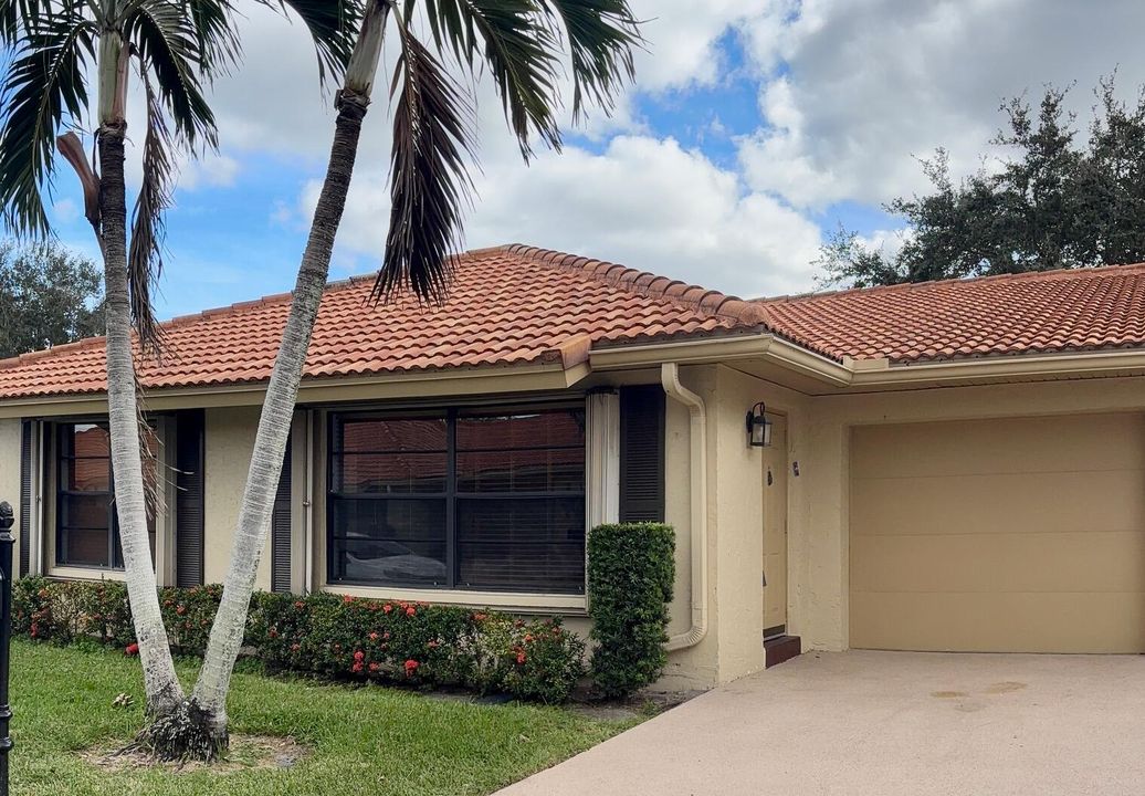 For Sale: $238,500 (2 beds, 2 baths, 1404 Square Feet)