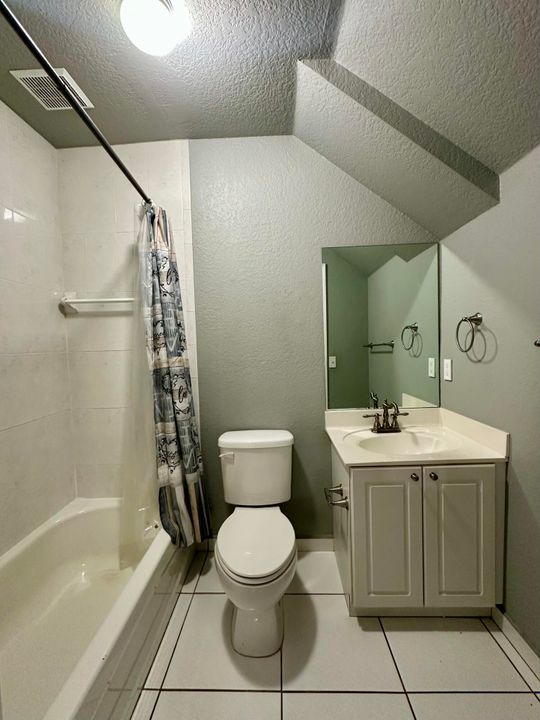 For Sale: $430,000 (3 beds, 2 baths, 1188 Square Feet)