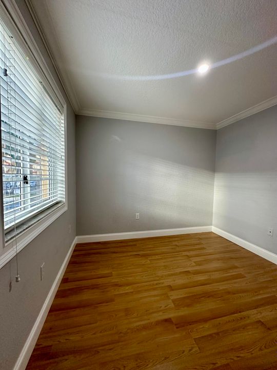 For Sale: $430,000 (3 beds, 2 baths, 1188 Square Feet)