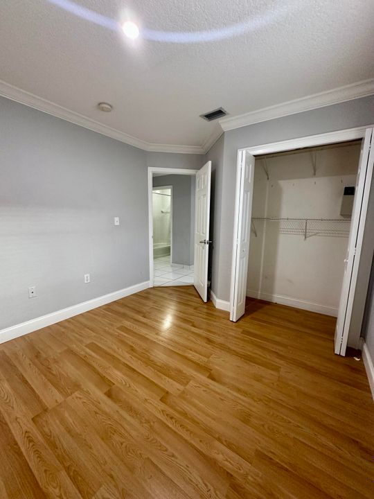 For Sale: $430,000 (3 beds, 2 baths, 1188 Square Feet)