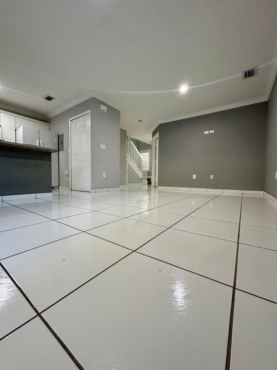 For Sale: $430,000 (3 beds, 2 baths, 1188 Square Feet)