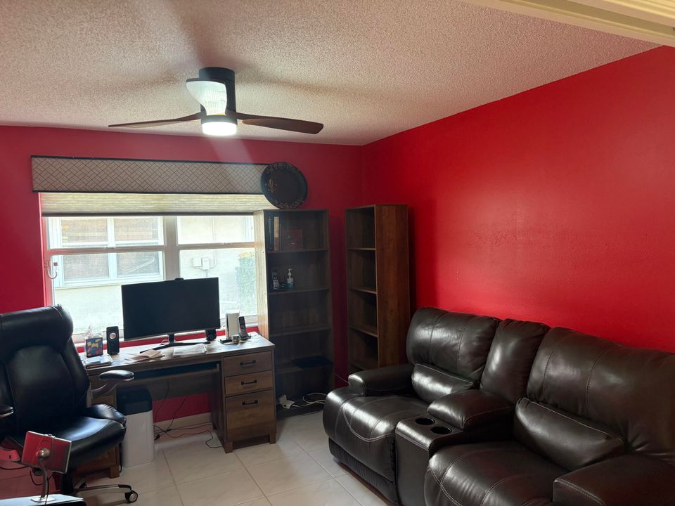 For Rent: $4,300 (2 beds, 2 baths, 1722 Square Feet)