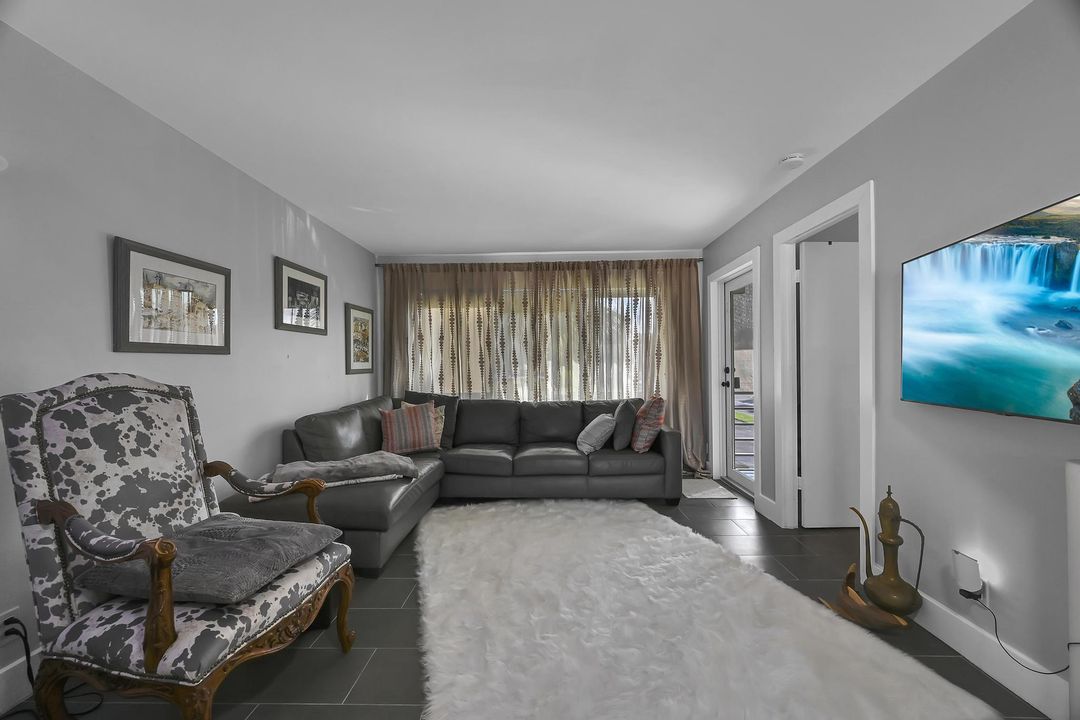 For Rent: $1,500 (1 beds, 1 baths, 600 Square Feet)