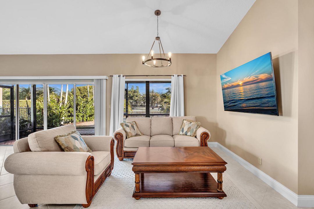 En Venta: $660,000 (3 camas, 2 baños, 1599 Pies cuadrados)