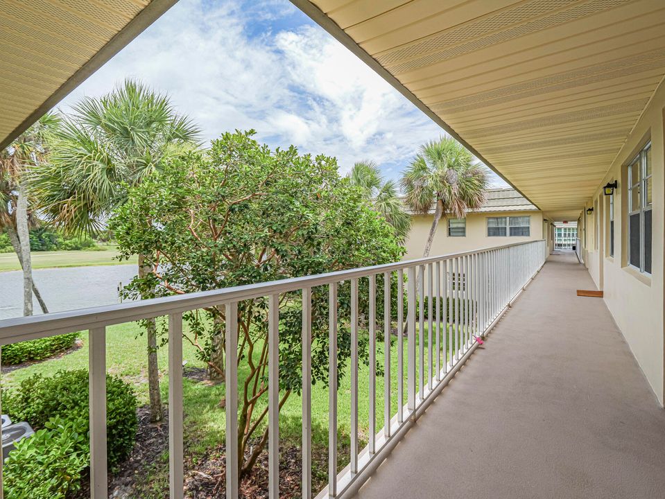 For Sale: $120,000 (1 beds, 1 baths, 750 Square Feet)