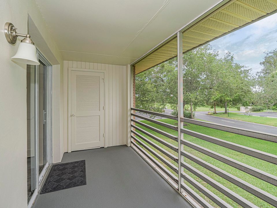 For Sale: $120,000 (1 beds, 1 baths, 750 Square Feet)