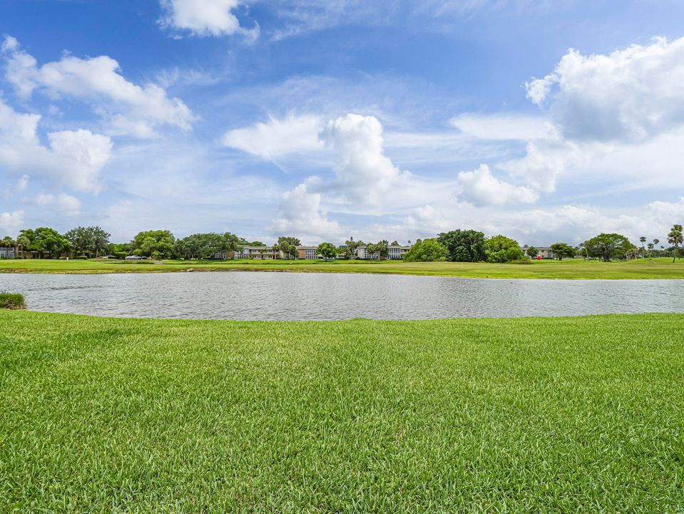 For Sale: $120,000 (1 beds, 1 baths, 750 Square Feet)