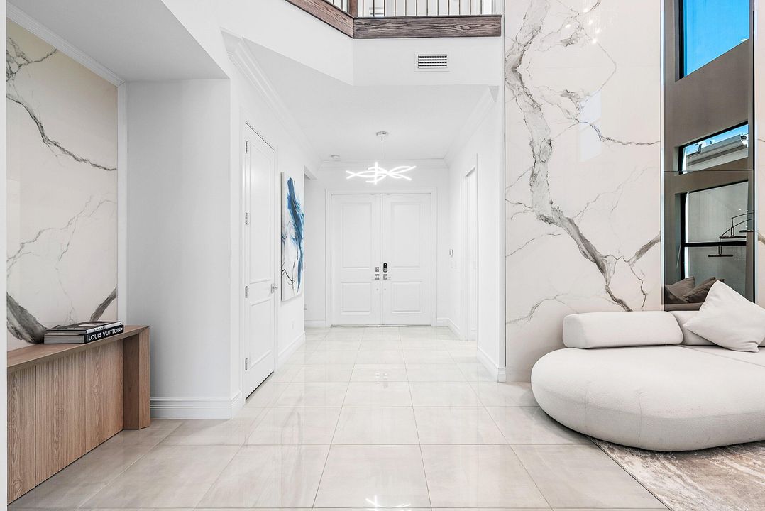 For Sale: $3,499,000 (5 beds, 6 baths, 5332 Square Feet)