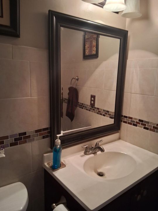 На продажу: $269,500 (2 спален, 2 ванн, 1134 Квадратных фут)