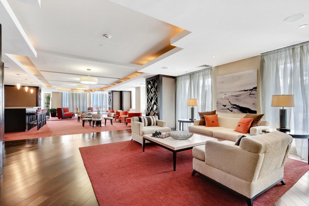 出租: $5,500 (2 贝兹, 2 浴室, 1582 平方英尺)