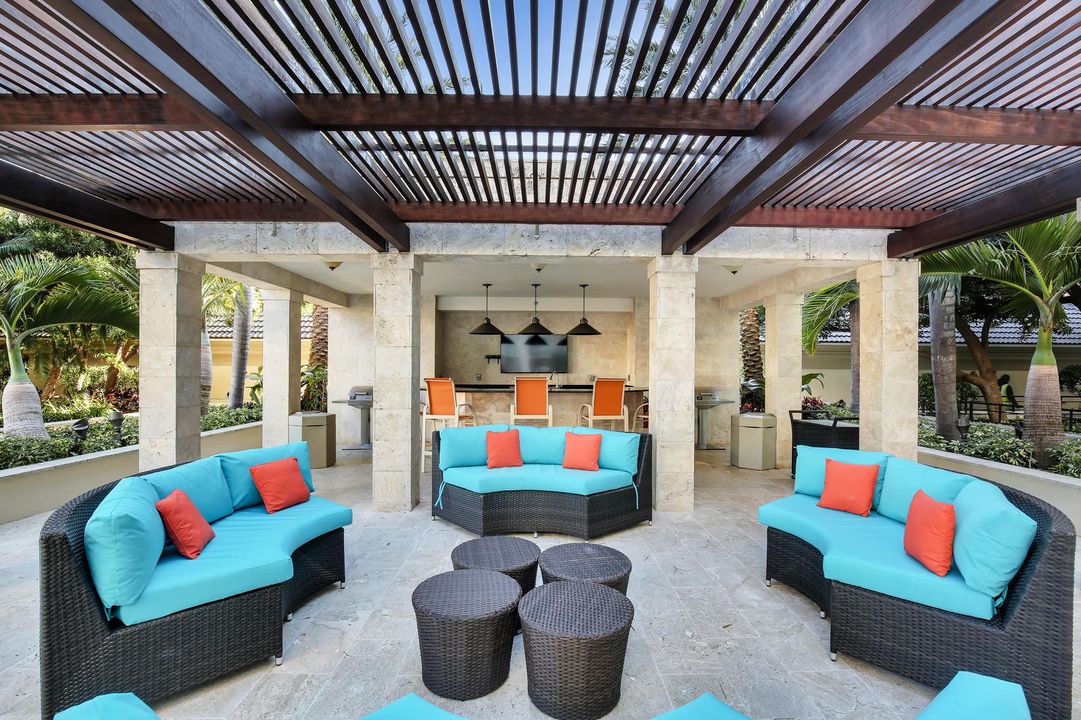 出租: $5,500 (2 贝兹, 2 浴室, 1582 平方英尺)