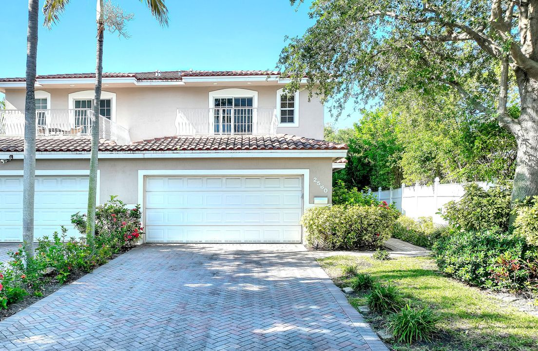 For Rent: $5,000 (3 beds, 2 baths, 2213 Square Feet)