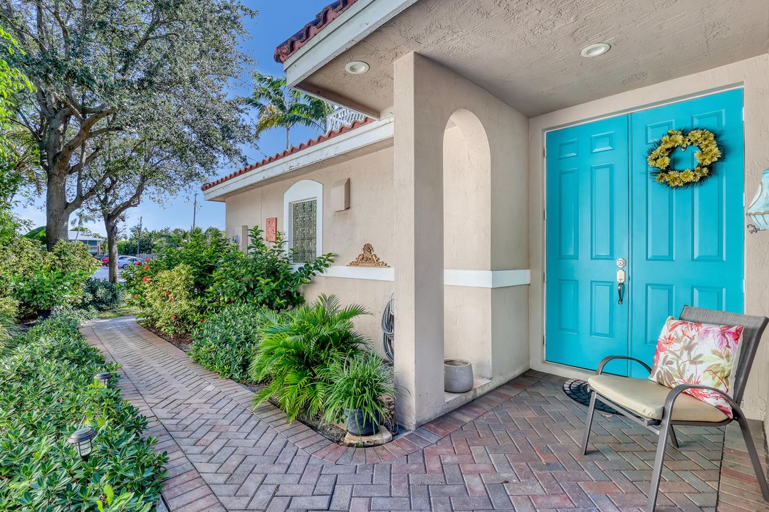 For Rent: $5,000 (3 beds, 2 baths, 2213 Square Feet)