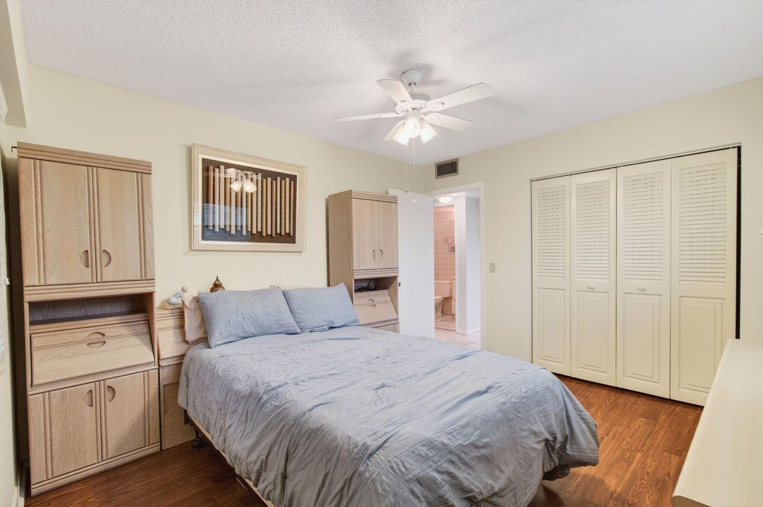 待售: $99,000 (2 贝兹, 1 浴室, 840 平方英尺)