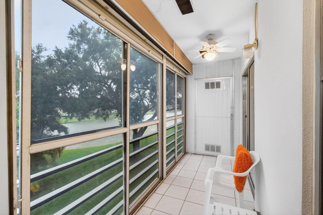 待售: $99,000 (2 贝兹, 1 浴室, 840 平方英尺)