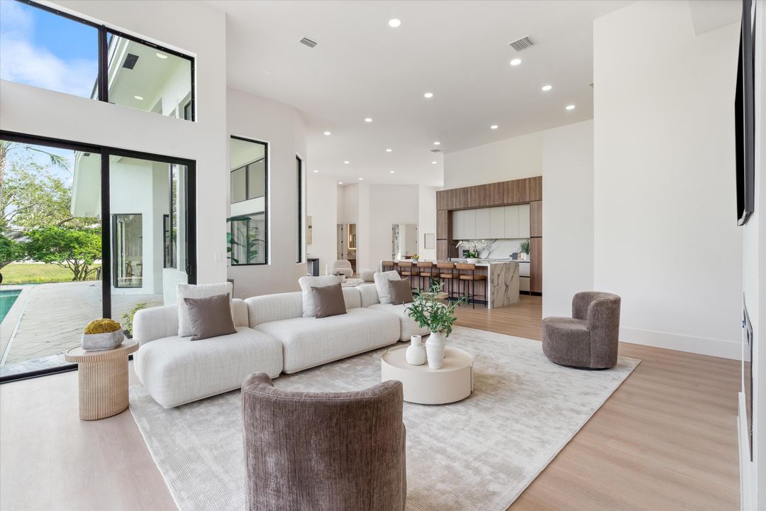 For Sale: $3,250,000 (3 beds, 3 baths, 3385 Square Feet)