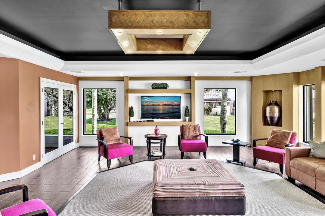 En Venta: $660,000 (3 camas, 2 baños, 1599 Pies cuadrados)