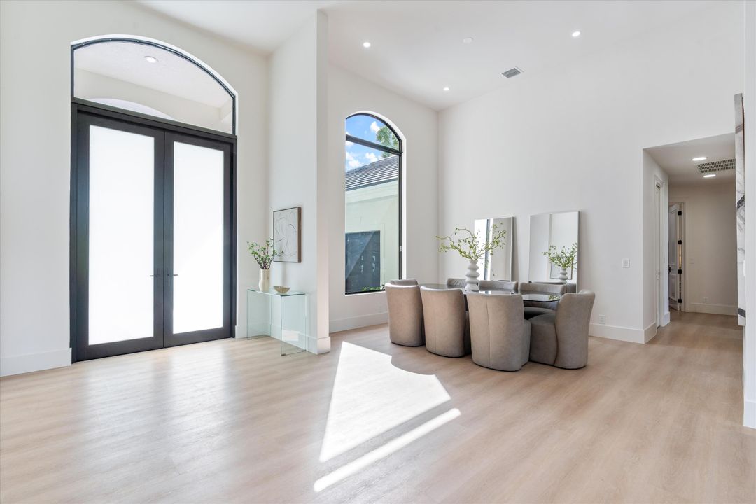 For Sale: $3,250,000 (3 beds, 3 baths, 3385 Square Feet)