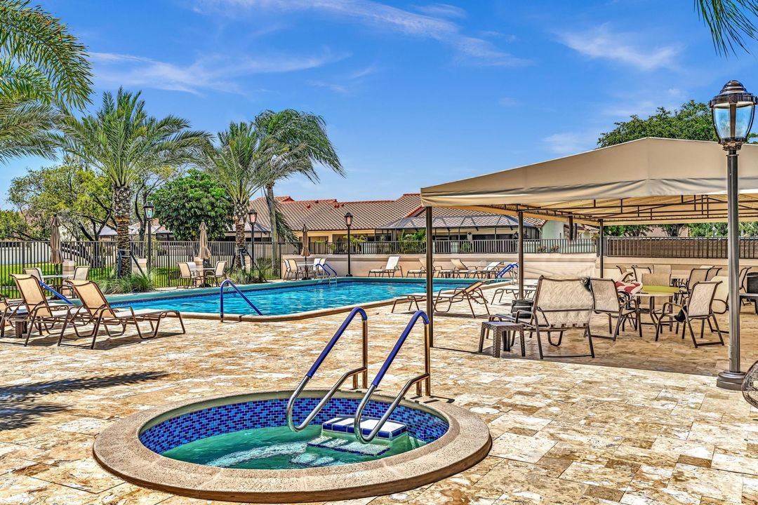 En Venta: $660,000 (3 camas, 2 baños, 1599 Pies cuadrados)