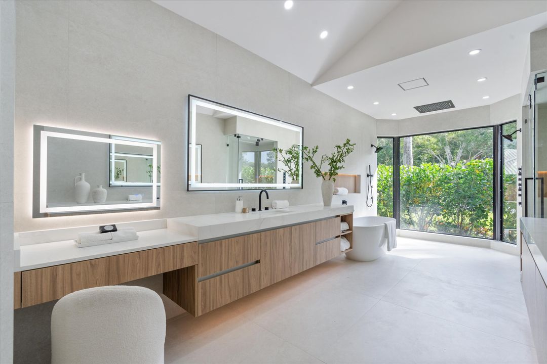 For Sale: $3,250,000 (3 beds, 3 baths, 3385 Square Feet)