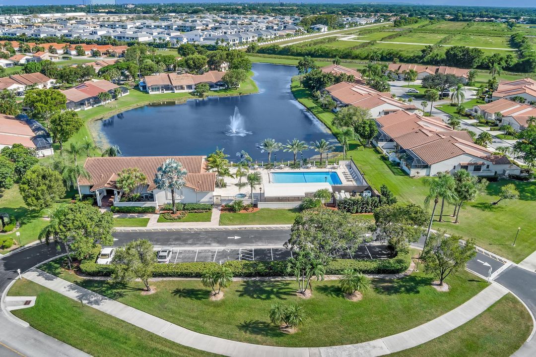 En Venta: $660,000 (3 camas, 2 baños, 1599 Pies cuadrados)